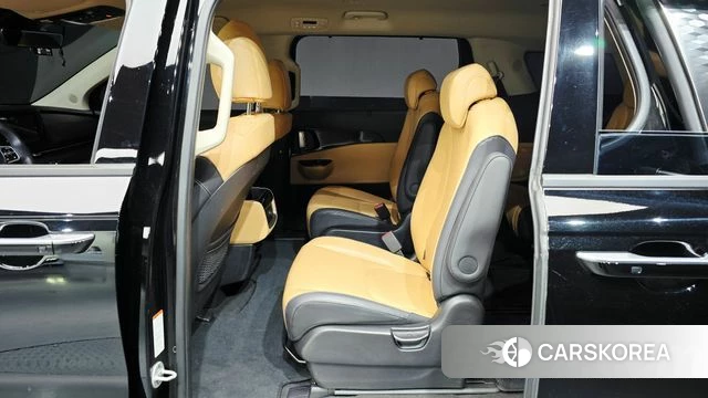 Kia Carnival 4th generation 2023 Черный из Кореи, фото 3
