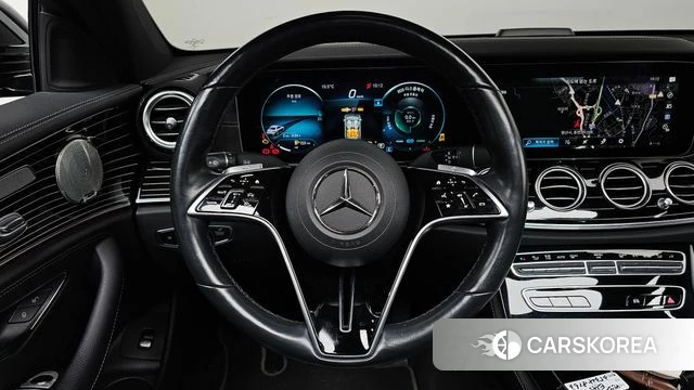 Mercedes-Benz E-Class W213 2021 Черный из Кореи, фото 3