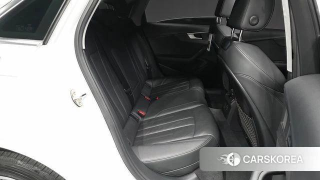 Audi A4 (B9) 2018 Белый из Кореи, фото 4