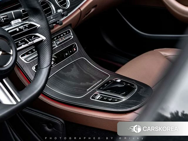 Mercedes-Benz E-Class 2021 Черный из Китая, фото 3