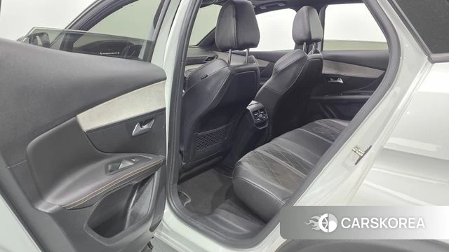 Peugeot 3008 second generation 2018 Белый из Кореи, фото 3