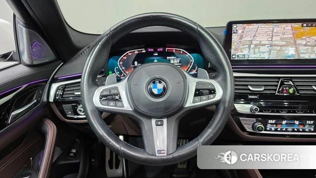 BMW 5 Series (G30) 2021 Белый из Кореи, фото 3
