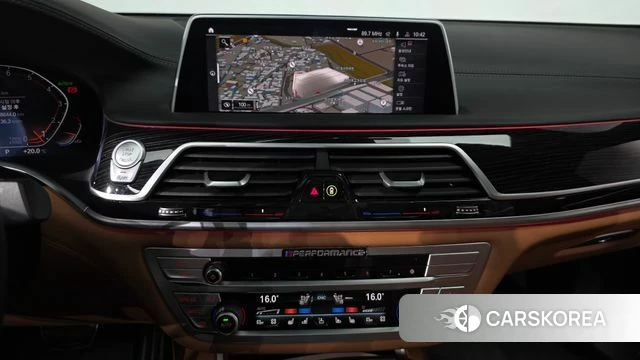 BMW 7 Series (G11) 2021 Черный из Кореи, фото 3