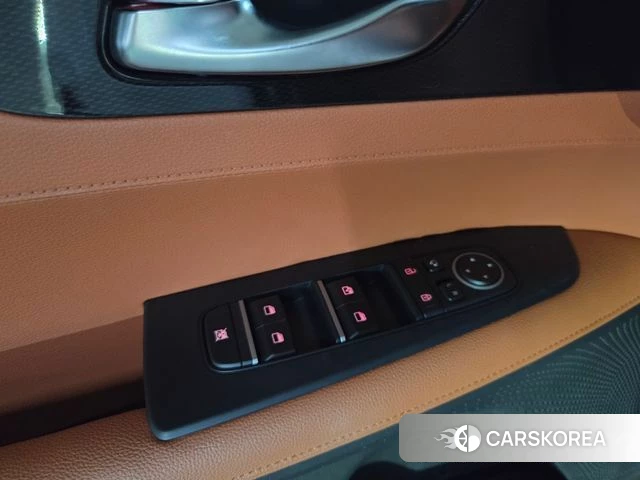 Kia The New K3 2nd generation 2024 Белый из Кореи, фото 3
