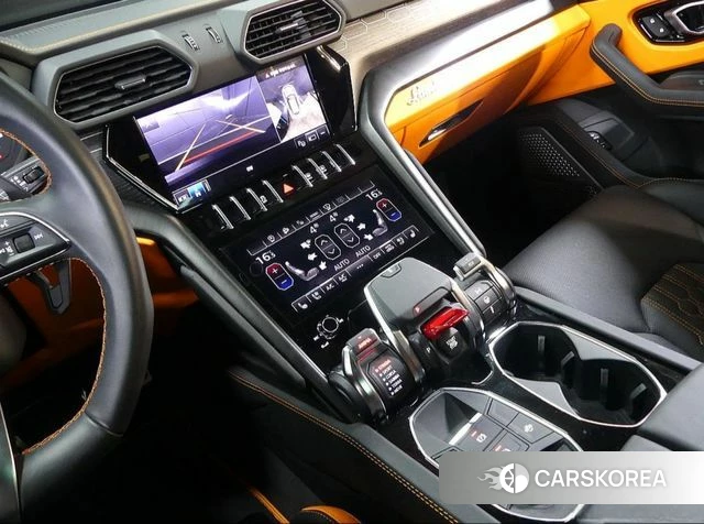 Lamborghini Urus 2024 Жемчужный цвет из Кореи, фото 3