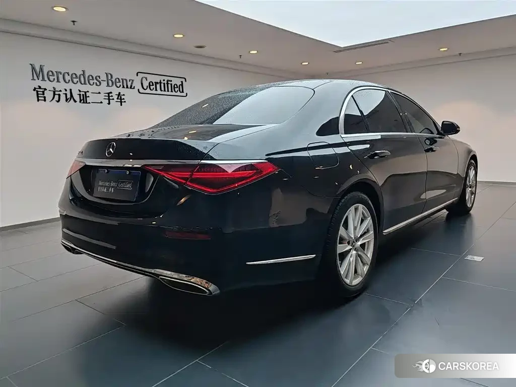 Mercedes-Benz S-Class 2024 Черный из Китая, фото 3