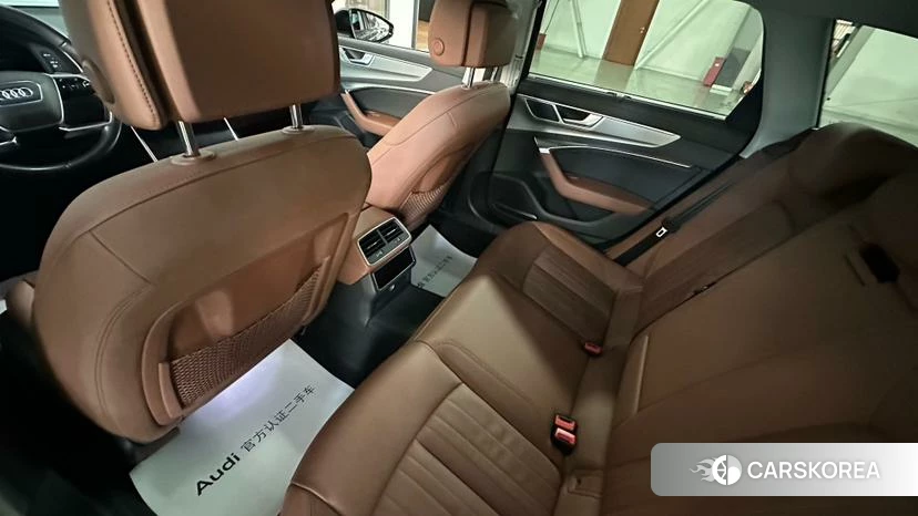 Audi A6 2020 Черный из Китая, фото 3