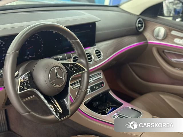 Mercedes-Benz E-Class 2023 Зеленый из Китая, фото 3