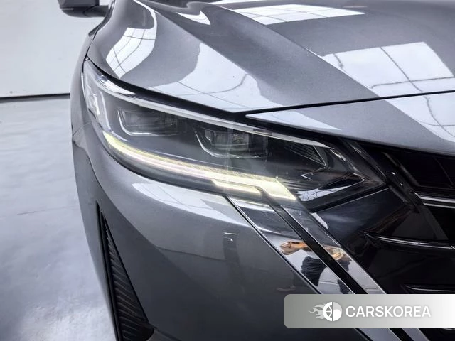 Nissan Sylphy 2024 Темно-серый из Китая, фото 3