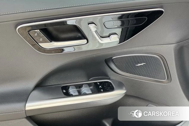 Mercedes-Benz C-class 2023 Белый из Китая, фото 3