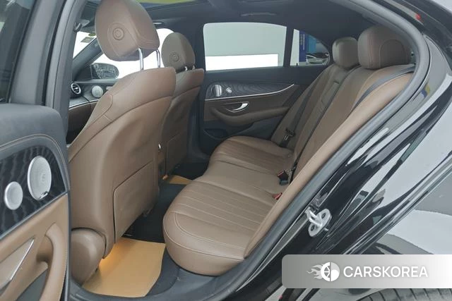 Mercedes-Benz E-Class 2021 Черный из Китая, фото 3
