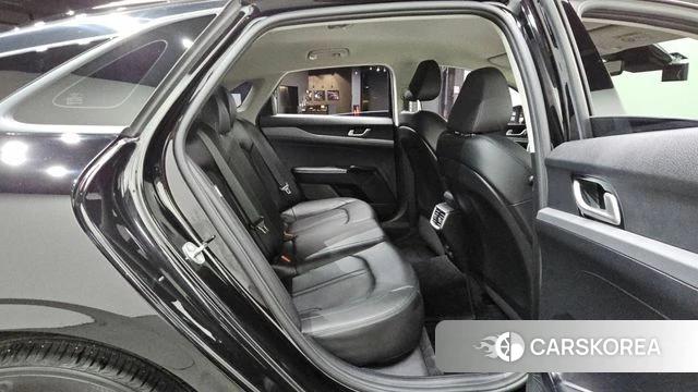 Kia K5 3rd generation 2023 Черный из Кореи, фото 4