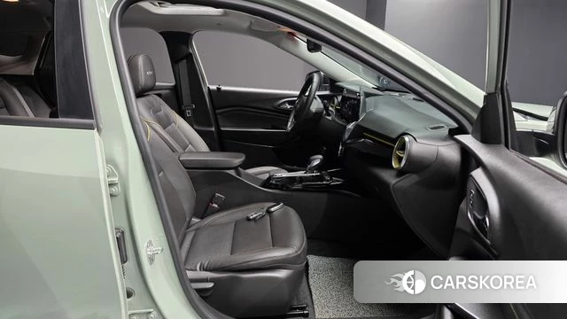 Chevrolet (GM Daewoo) Trax Crossover 2024 Зеленый из Кореи, фото 3