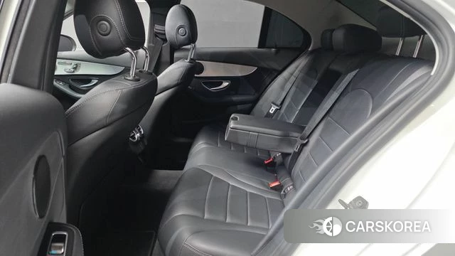 Mercedes-Benz C-Class W205 2018 Белый из Кореи, фото 3