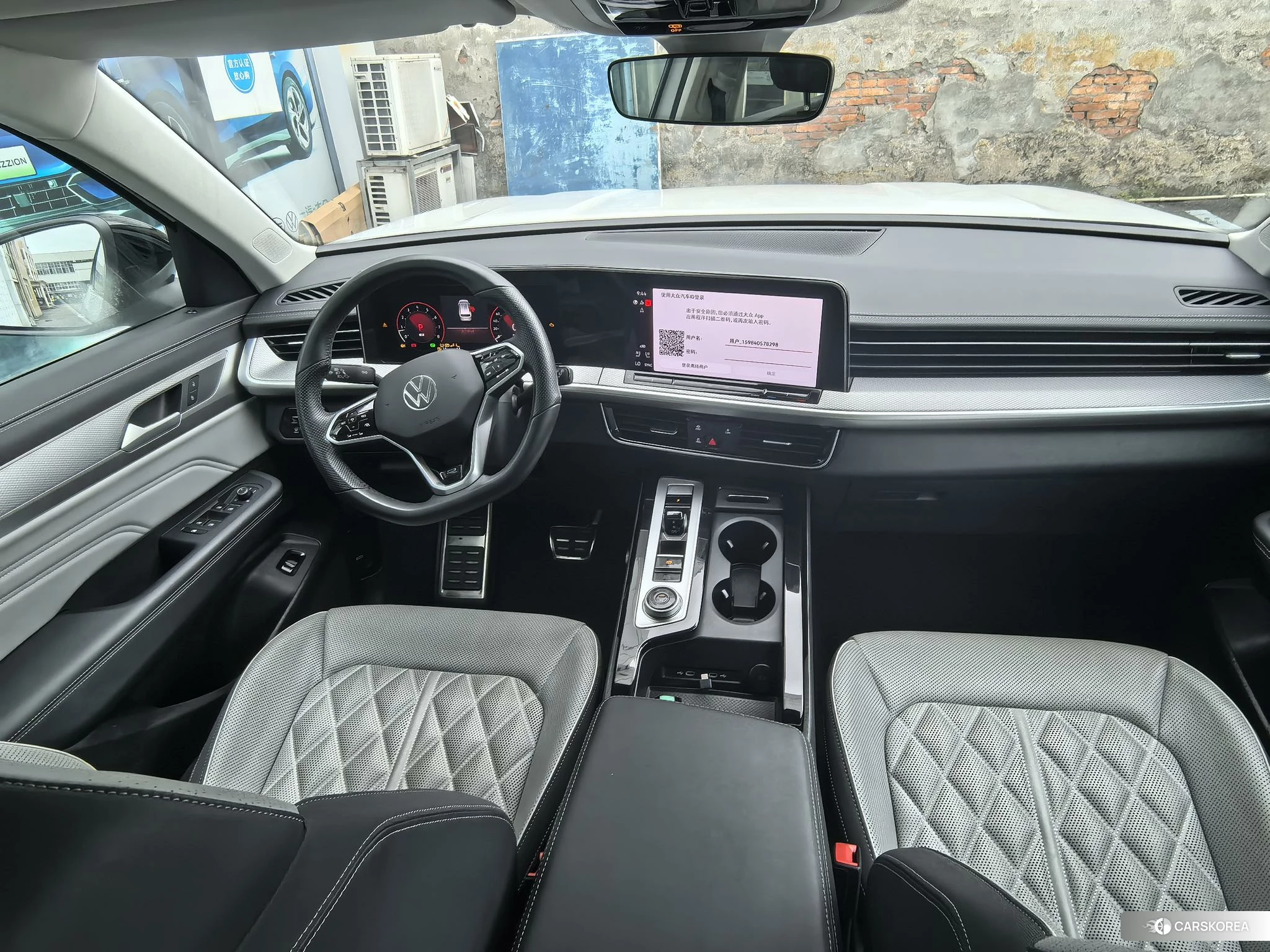 Volkswagen Tavendor 2022 Белый из Китая, фото 3