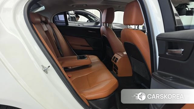 Jaguar XE 2019 Белый из Кореи, фото 3