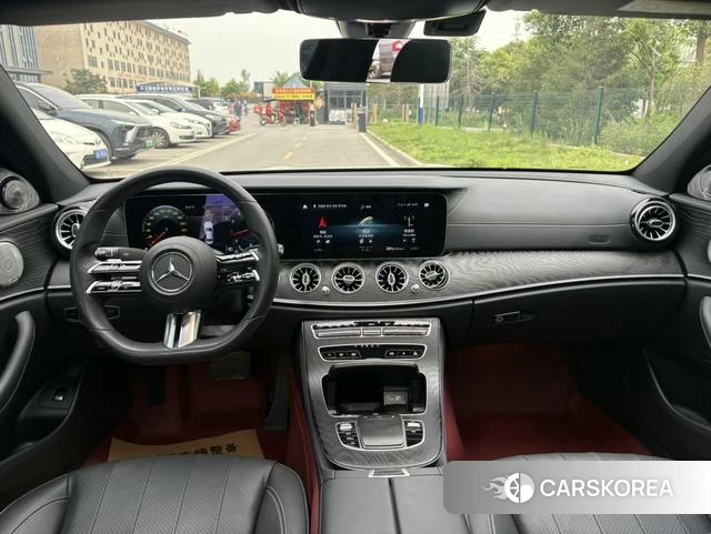 Mercedes-Benz E-Class 2021 Белый из Китая, фото 3