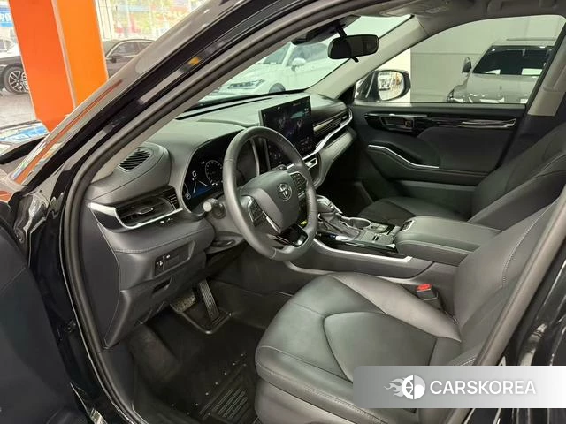 Toyota Highlander 2025 Черный из Китая, фото 3