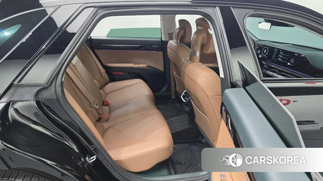 Hyundai Grandeur Hybrid (GN7) 2026 Черный из Кореи, фото 3
