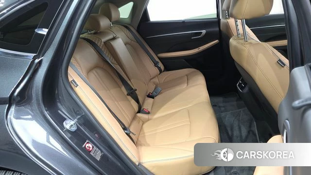 Hyundai Sonata (DN8) 2022 Серый из Кореи, фото 3