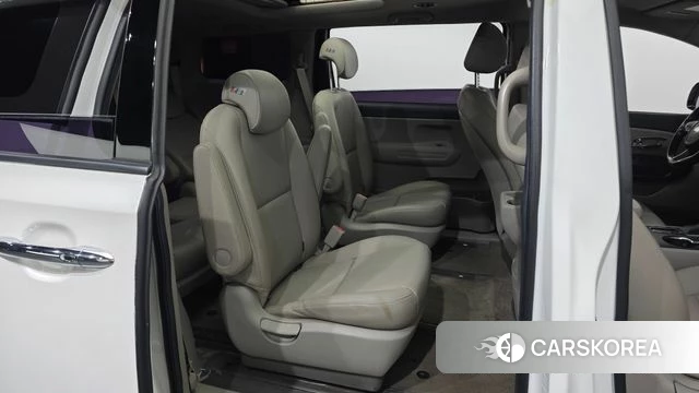Kia The New Carnival 2019 Белый из Кореи, фото 3