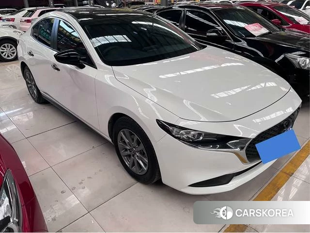 Mazda 3 2021 Белый из Китая, фото 3