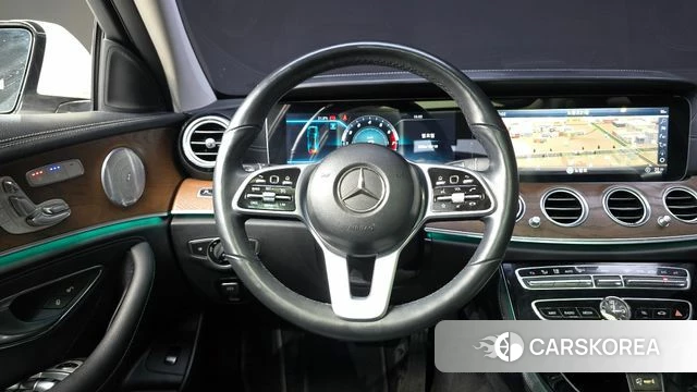 Mercedes-Benz E-Class W213 2019 Белый из Кореи, фото 3