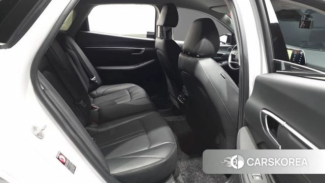 Hyundai Sonata (DN8) 2023 Белый из Кореи, фото 3