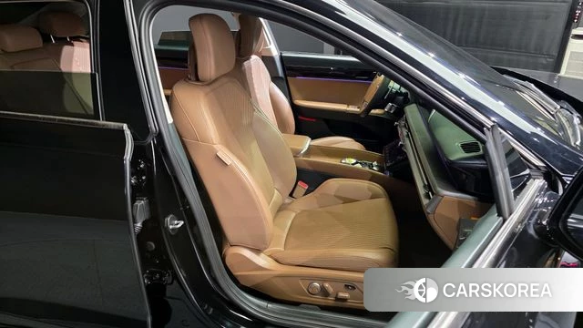 Hyundai Grandeur Hybrid (GN7) 2023 Черный из Кореи, фото 3