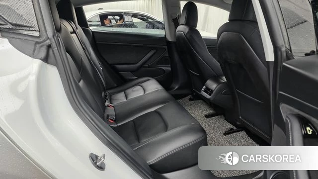 Tesla Model 3 2020 Серебряный из Кореи, фото 3