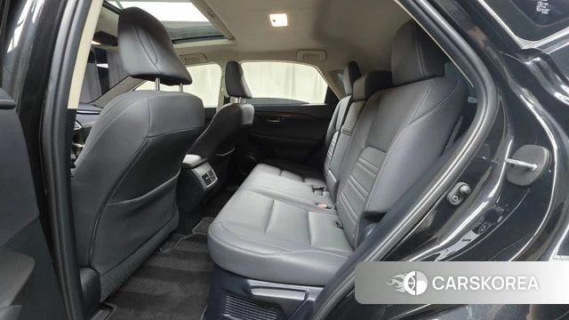 Lexus NX300h 2021 Черный из Кореи, фото 3