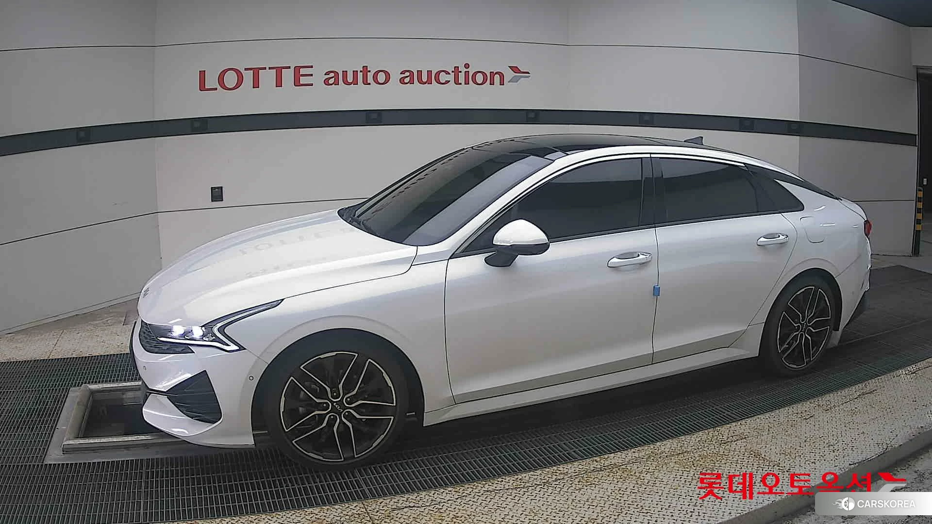 Kia K5 2022 Белый из Кореи, фото 3