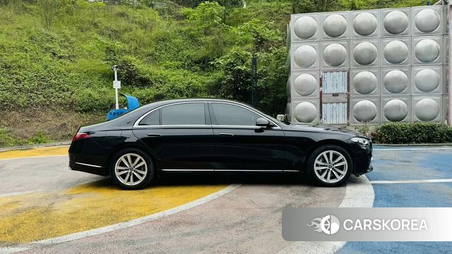 Mercedes-Benz S-Class 2023 Черный из Китая, фото 3