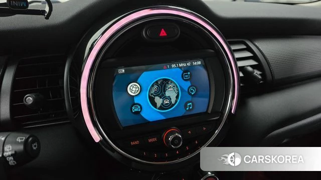 Mini Cooper 2018 Жемчужный цвет из Кореи, фото 3