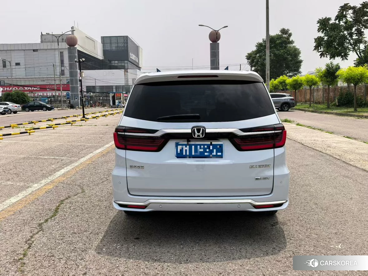 Honda Elysion 2023 Белый из Китая, фото 3