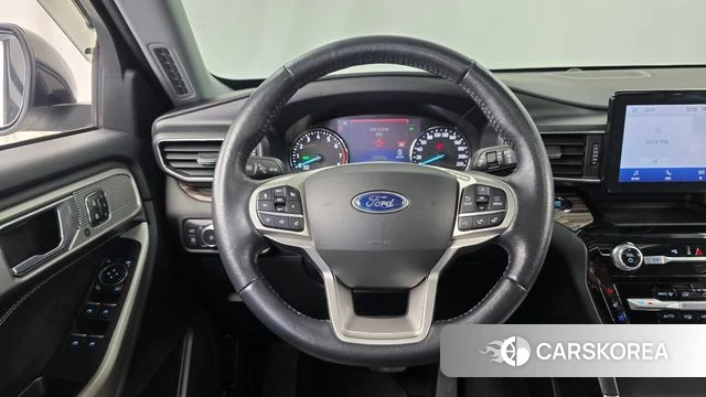 Ford Explorer 6th Generation 2022 Белый из Кореи, фото 3