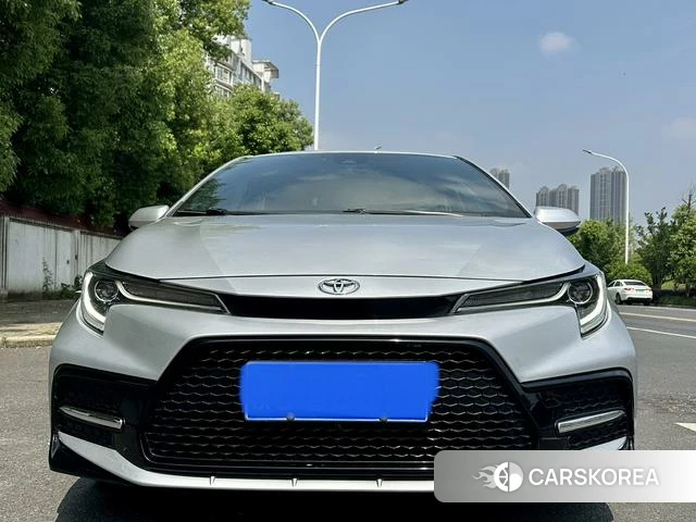 Toyota Levin 2021 Серебристо-серый из Китая, фото 3