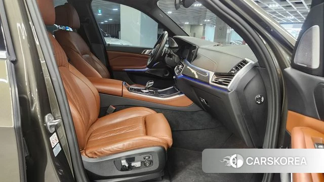 BMW X5 (G05) 2023 Коричневый из Кореи, фото 3