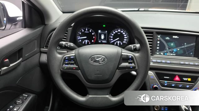 Hyundai Avante AD 2018 Белый из Кореи, фото 3