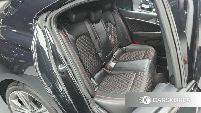 Genesis The New G70 Shooting Brake 2024 Черный из Кореи, фото 3