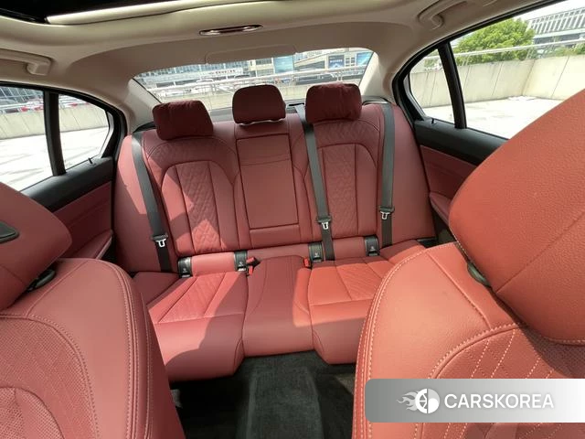 BMW 3 series 2026 Черный из Китая, фото 3