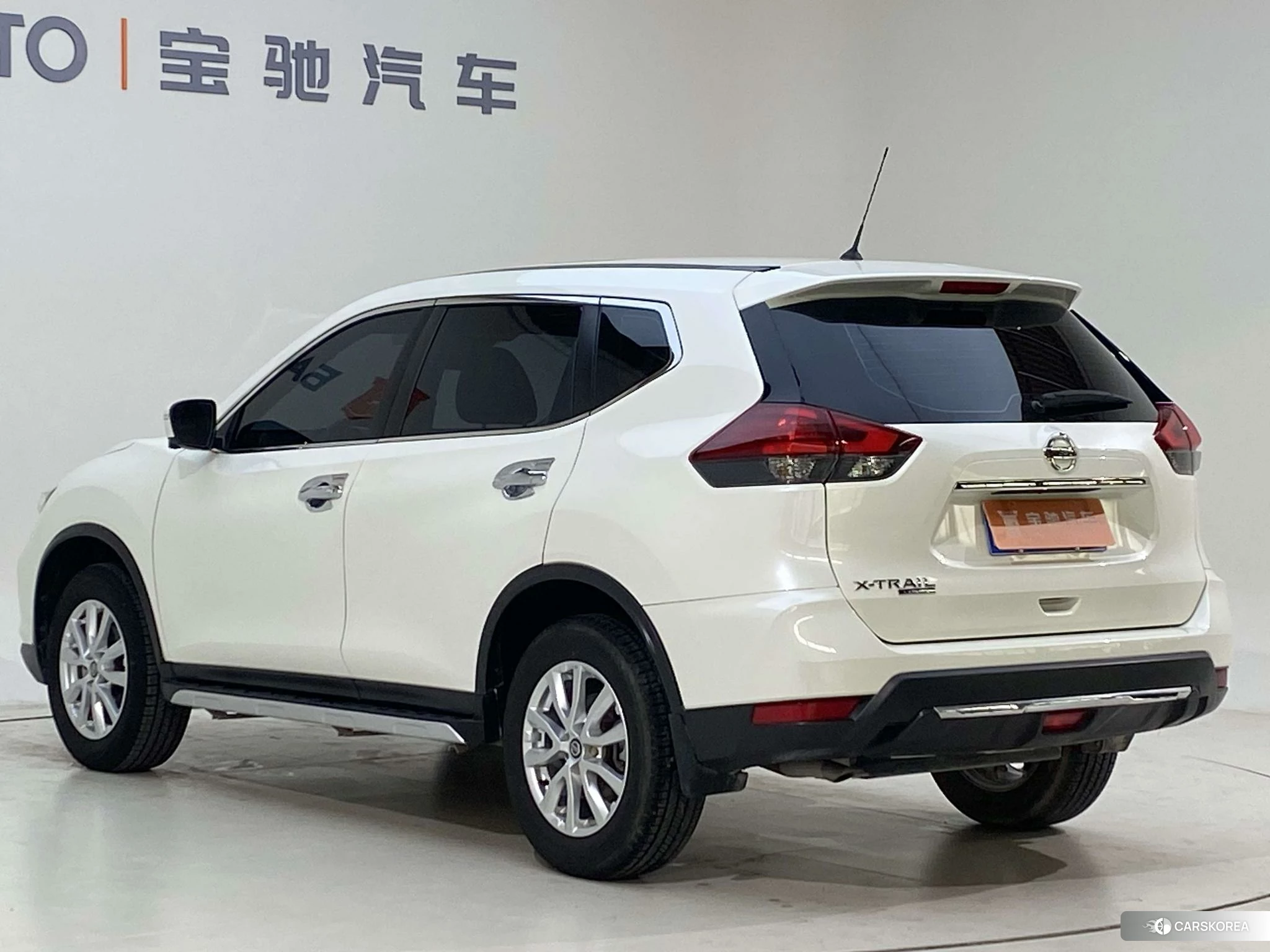 Nissan X-Trail 2023 Белый из Китая, фото 3