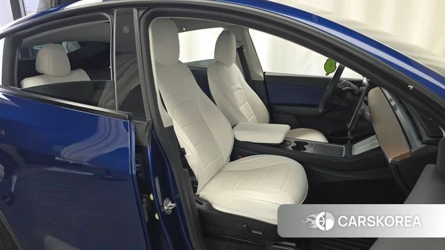Tesla Model Y 2021 Синий из Кореи, фото 3