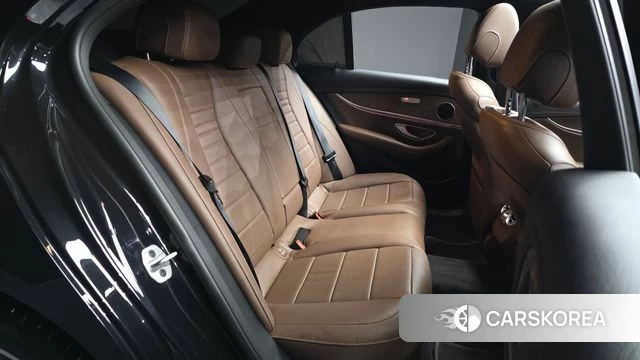 Mercedes-Benz E-Class W213 2020 Черный из Кореи, фото 3
