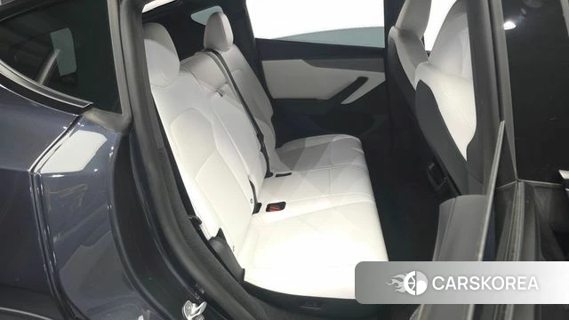 Tesla Model Y 2026 Серый из Кореи, фото 3
