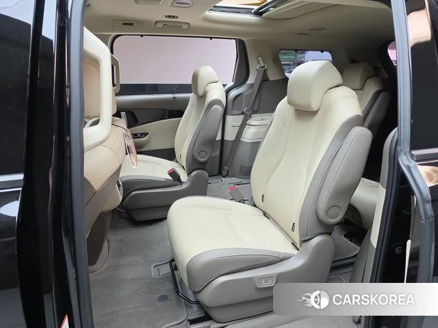 Kia Carnival 4th generation 2022 Черный из Кореи, фото 3