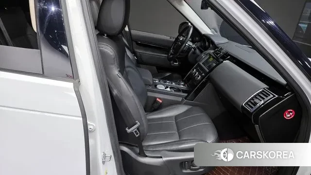 Land Rover Discovery 5 2019 Белый из Кореи, фото 3