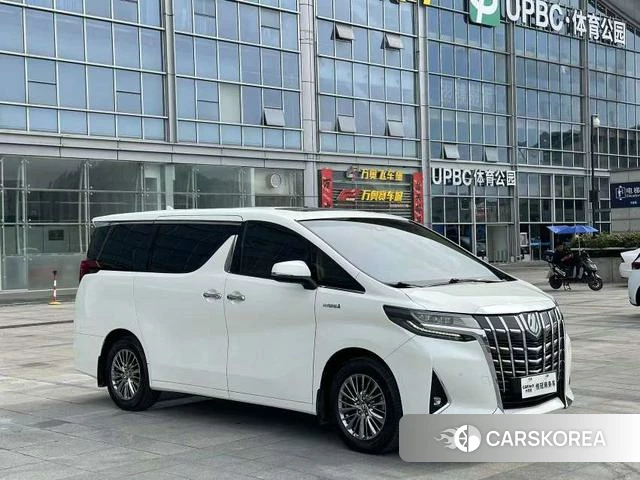Toyota Alphard 2023 Белый из Китая, фото 3