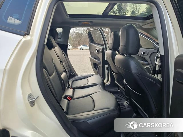 Jeep Compass 2nd Generation 2019 Жемчужный цвет из Кореи, фото 3