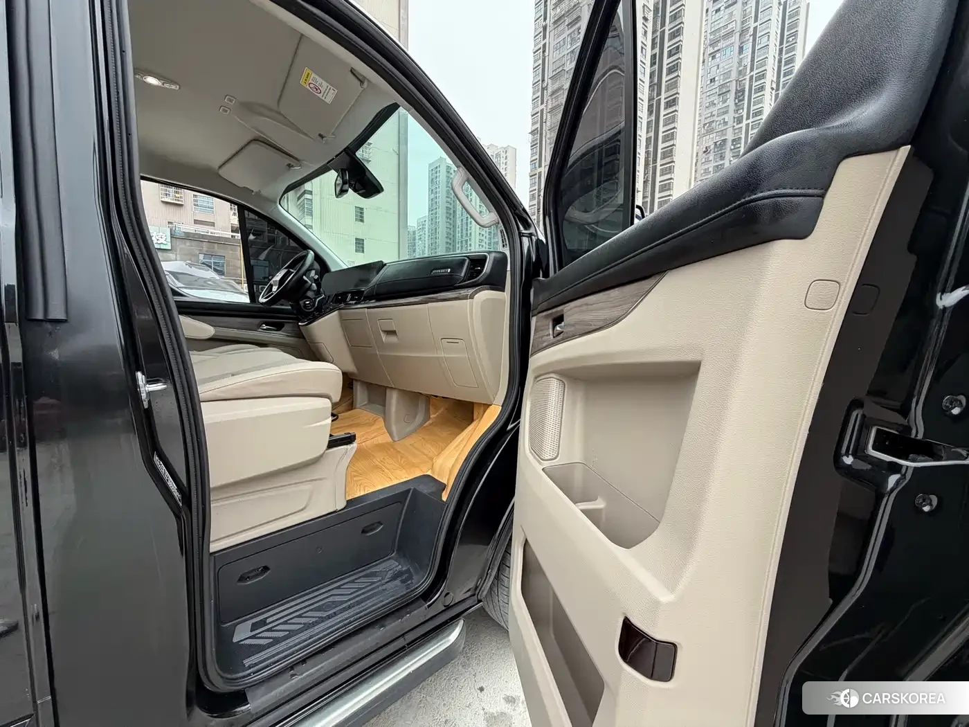 Ford Tourneo 2023 Черный из Китая, фото 3